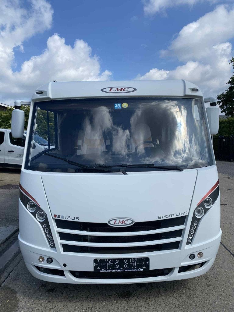 LMC Explorer I605 Sportline, Integraal, Ringverwarming, Fiat, Fietsendrager