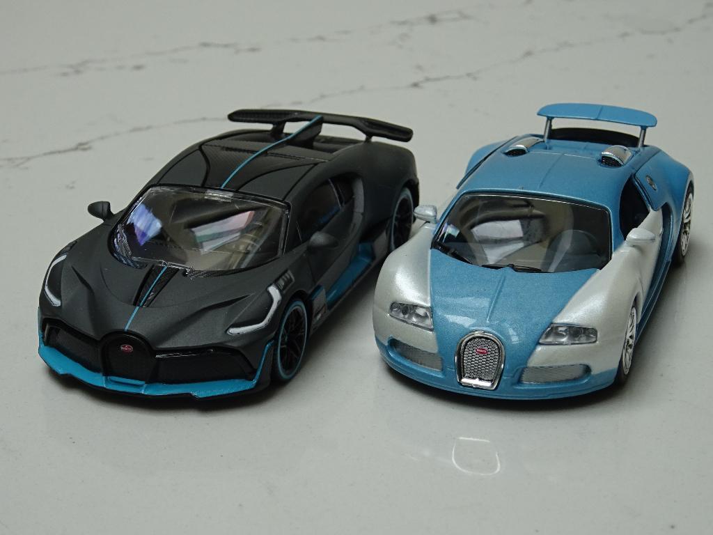 Set Bugatti Veyron & Divo - 1/43, Hobby en Vrije tijd, Ophalen of Verzenden, Nieuw, Auto