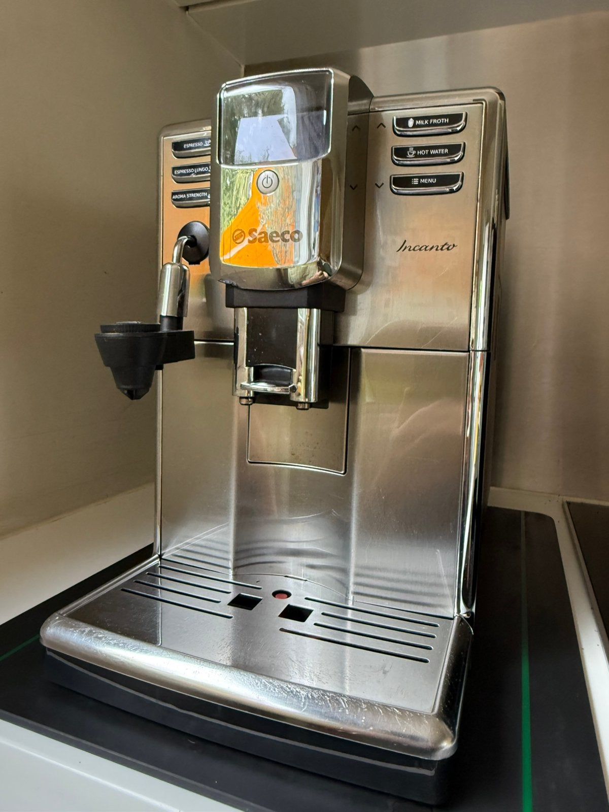 SAECO INCANTO VOLAUTOMATISCHE ESPRESSOMACHINE, Elektronische apparatuur, Koffiezetapparaten, Gebruikt, Espresso apparaat, 10 kopjes of meer