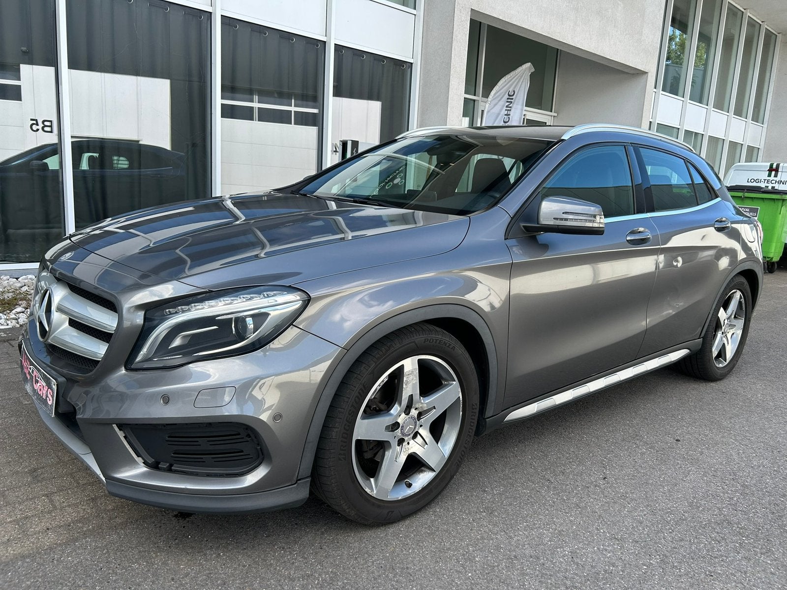 Mercedes GLA180d / Automaat / AMG Pack / Goede staat, Auto's, Bedrijf, 5 deurs, SUV of Terreinwagen, Te koop
