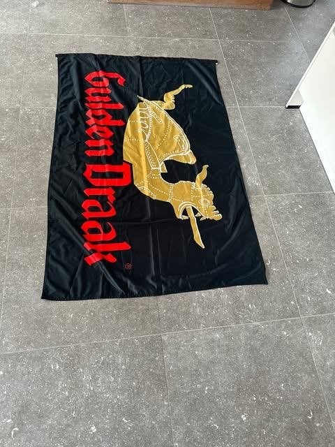 Gulden draak vlag, Verzamelen, Biermerken, Ophalen of Verzenden, Nieuw, Overige typen, Overige merken