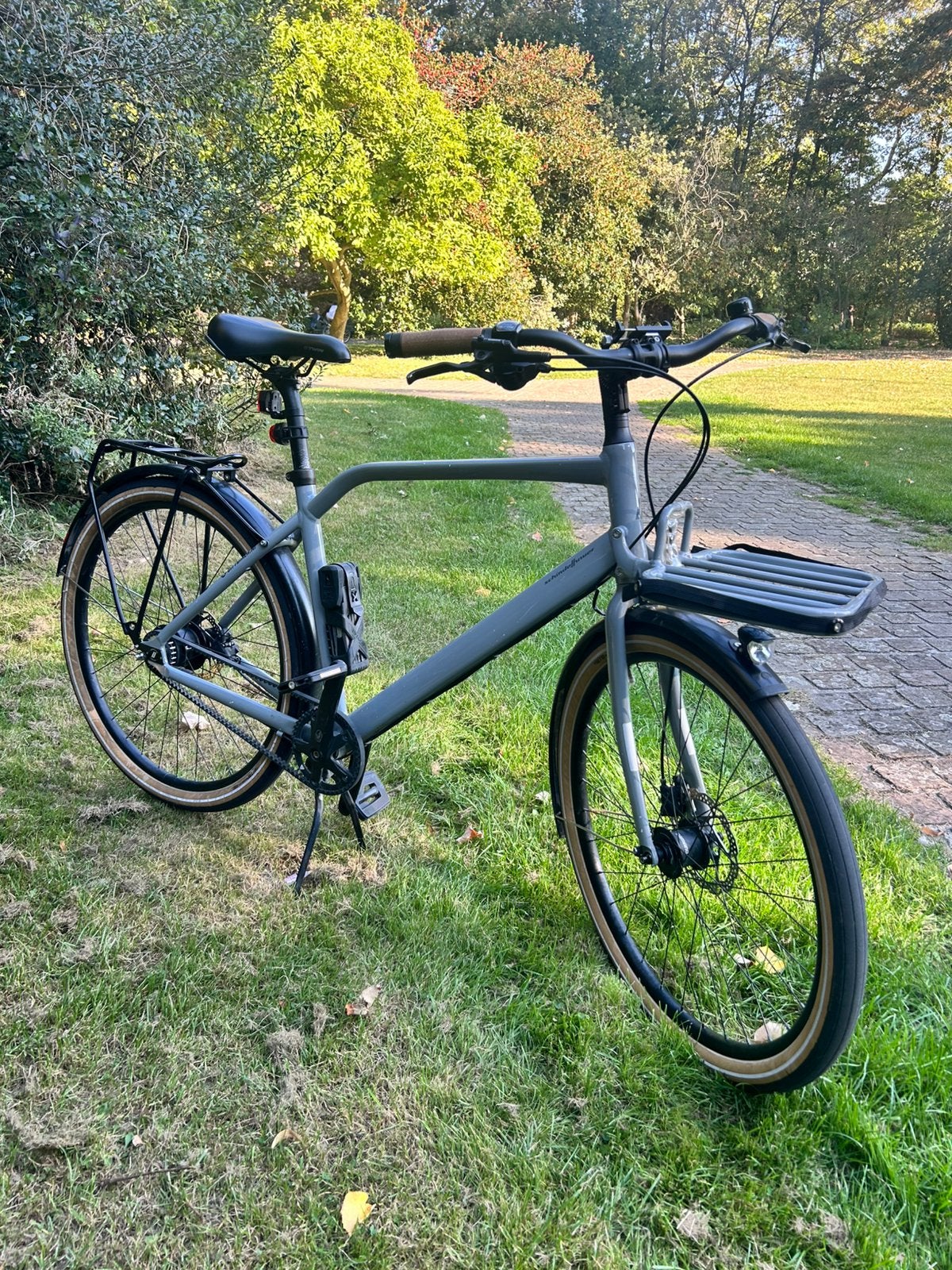 Vélo urbain Schindelhauer Gustav Courroie sans entretien (L), Fietsen en Brommers, Zo goed als nieuw, Schijfrem, 53 tot 57 cm