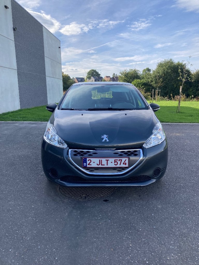 PEUGEOT 208 1.4 e-HDi (Automatique) – État Neuf Showroom, Autos, Euro 5, Achat, 50 kW, 5 portes