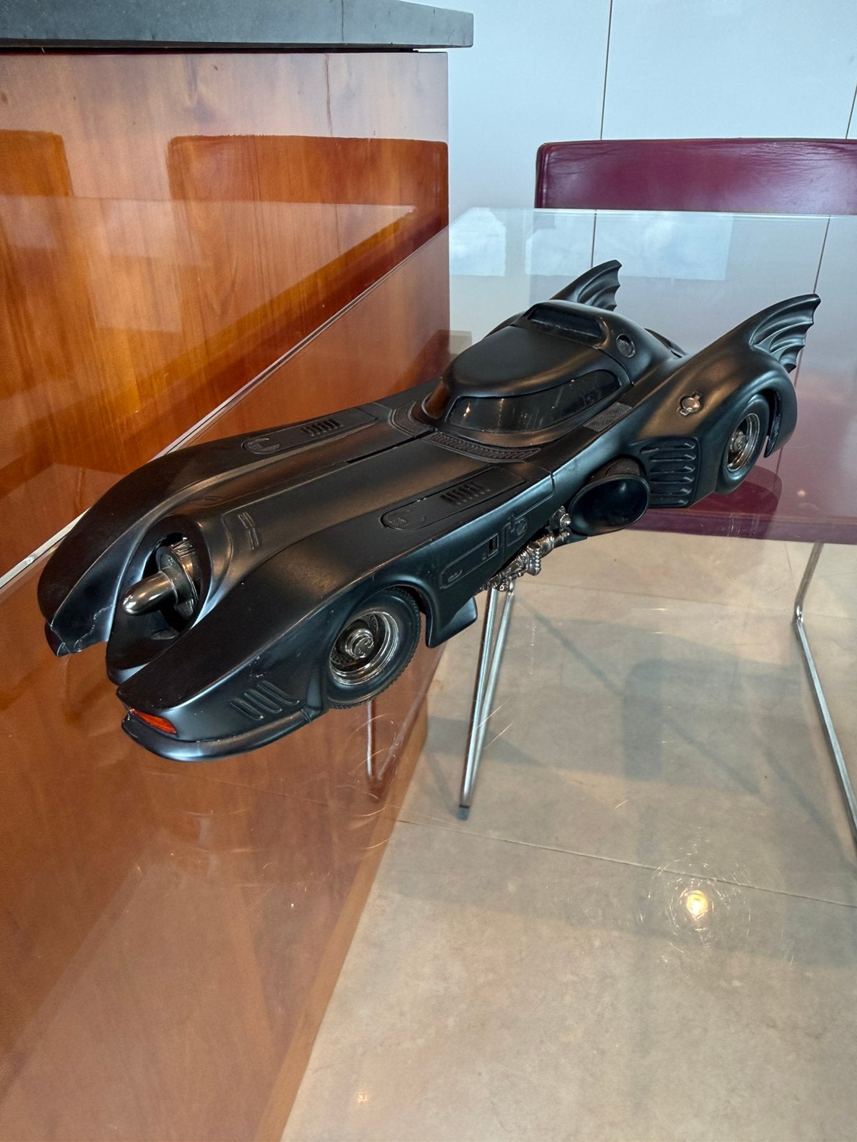 Batmobile 1989 du film de Tim Burton Hot Wheels 1/18, Enlèvement ou Envoi, Comme neuf, Voiture, Hot Wheels