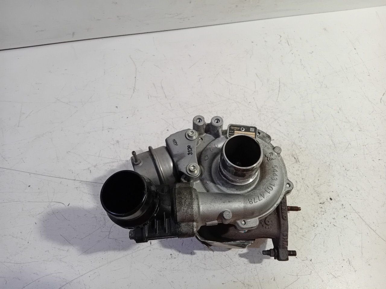 Turbo Opel Vivaro, Autos : Pièces & Accessoires, Onderdelen@venauto.nl, Van der Ven Autorecycling B.V., Ettenseweg 76, 4706 PB Roosendaal, The Netherlands