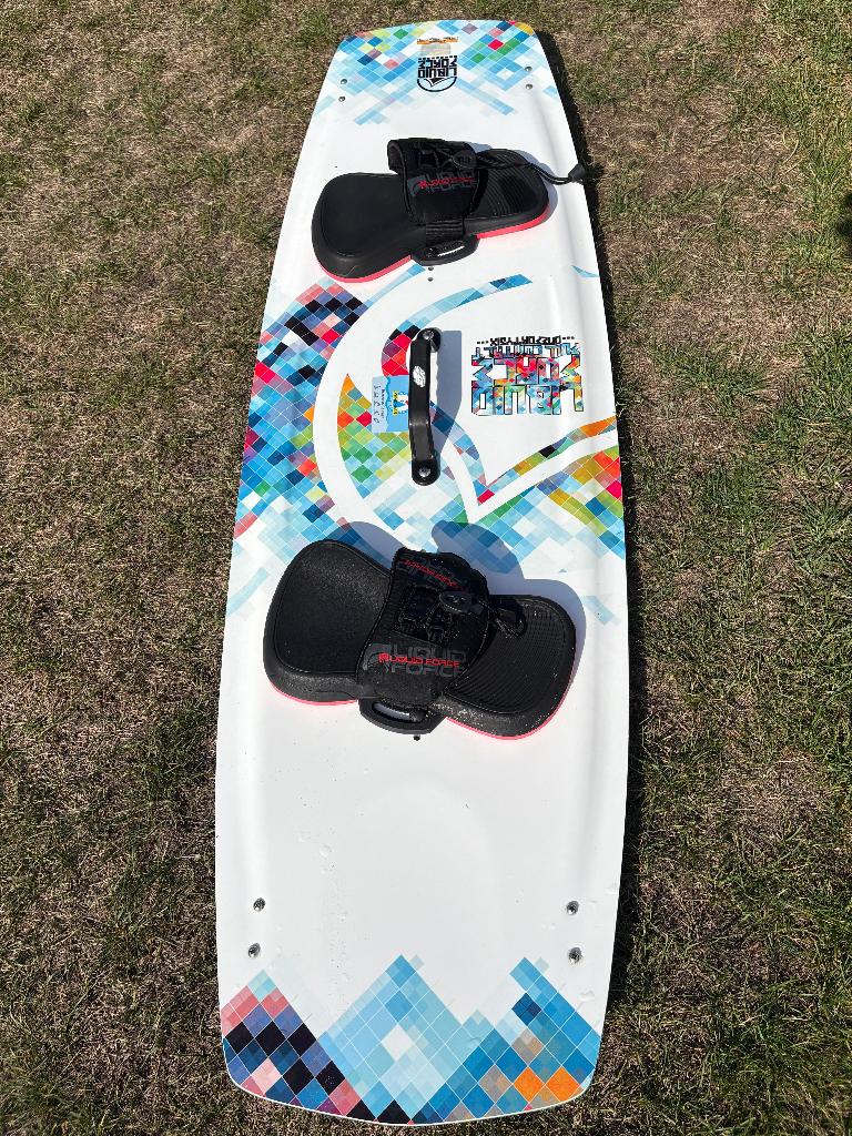 Kite board te koop, Watersport en Boten, Kitesurfen, Ophalen, Kiteboard, Geen board, Zo goed als nieuw