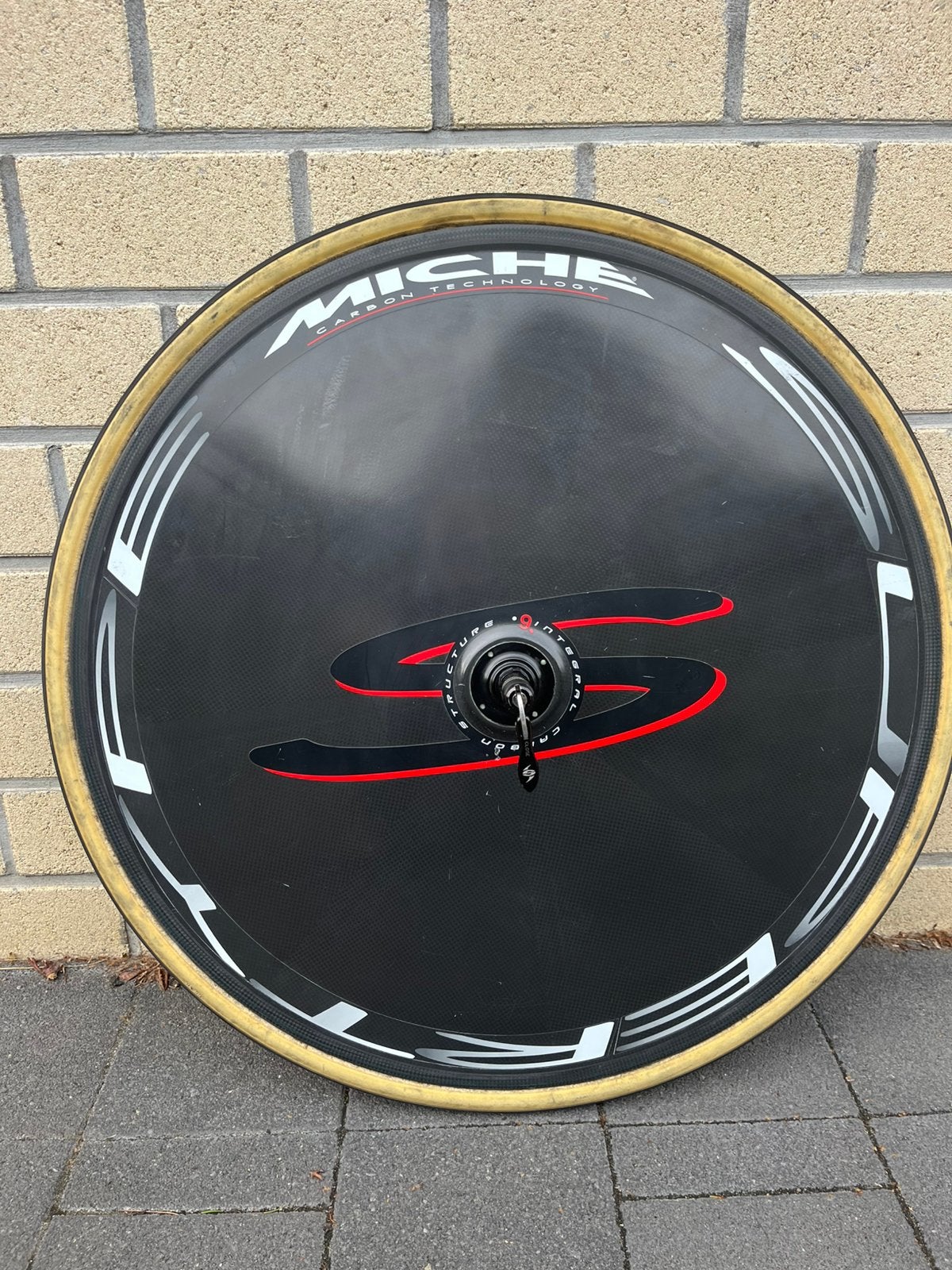 Carbon disc achterwiel, Fietsen en Brommers, Gebruikt, Tijdrit-/triatlonfiets, Carbon, Ophalen