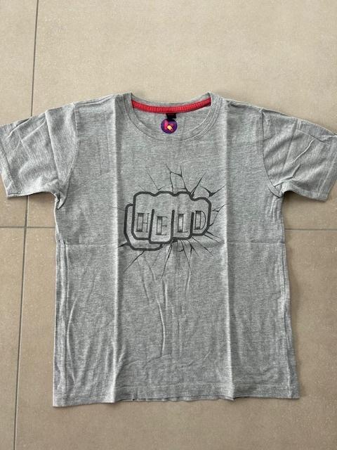 T-shirt Helden Ketnet maat 10-12 jaar, Enfants & Bébés, Vêtements enfant | Taille 140, Garçon ou Fille, Enlèvement ou Envoi, Chemise ou À manches longues