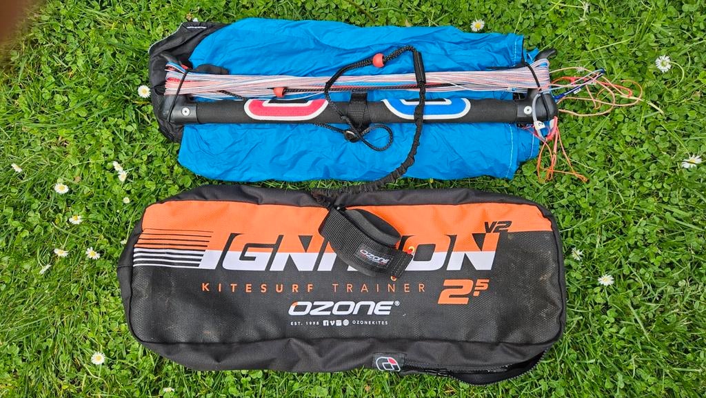 Ozone Ignition V2 2.5 kitezeil met bar
Voor skate/ski, Watersport en Boten, Kitesurfen, Kite, Ophalen of Verzenden