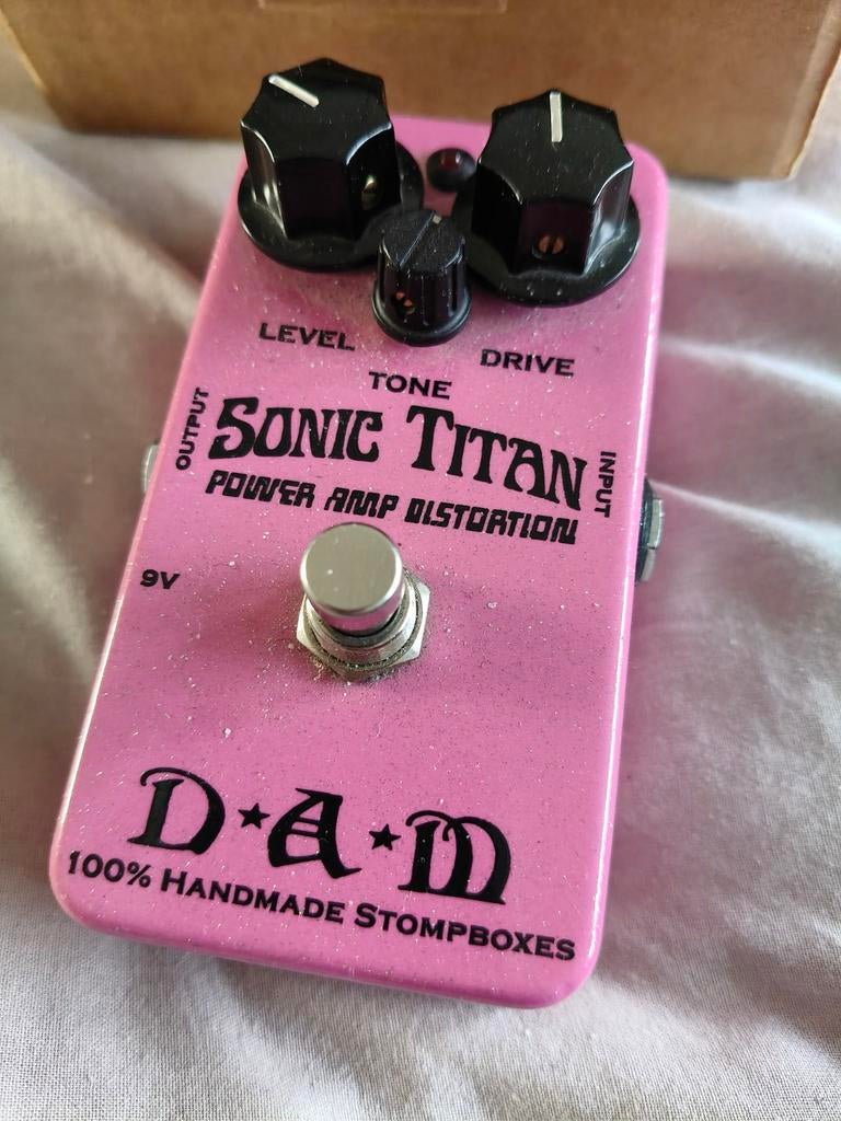 DAM Sonic Titan overdrive fuzz distortion fender, Ophalen