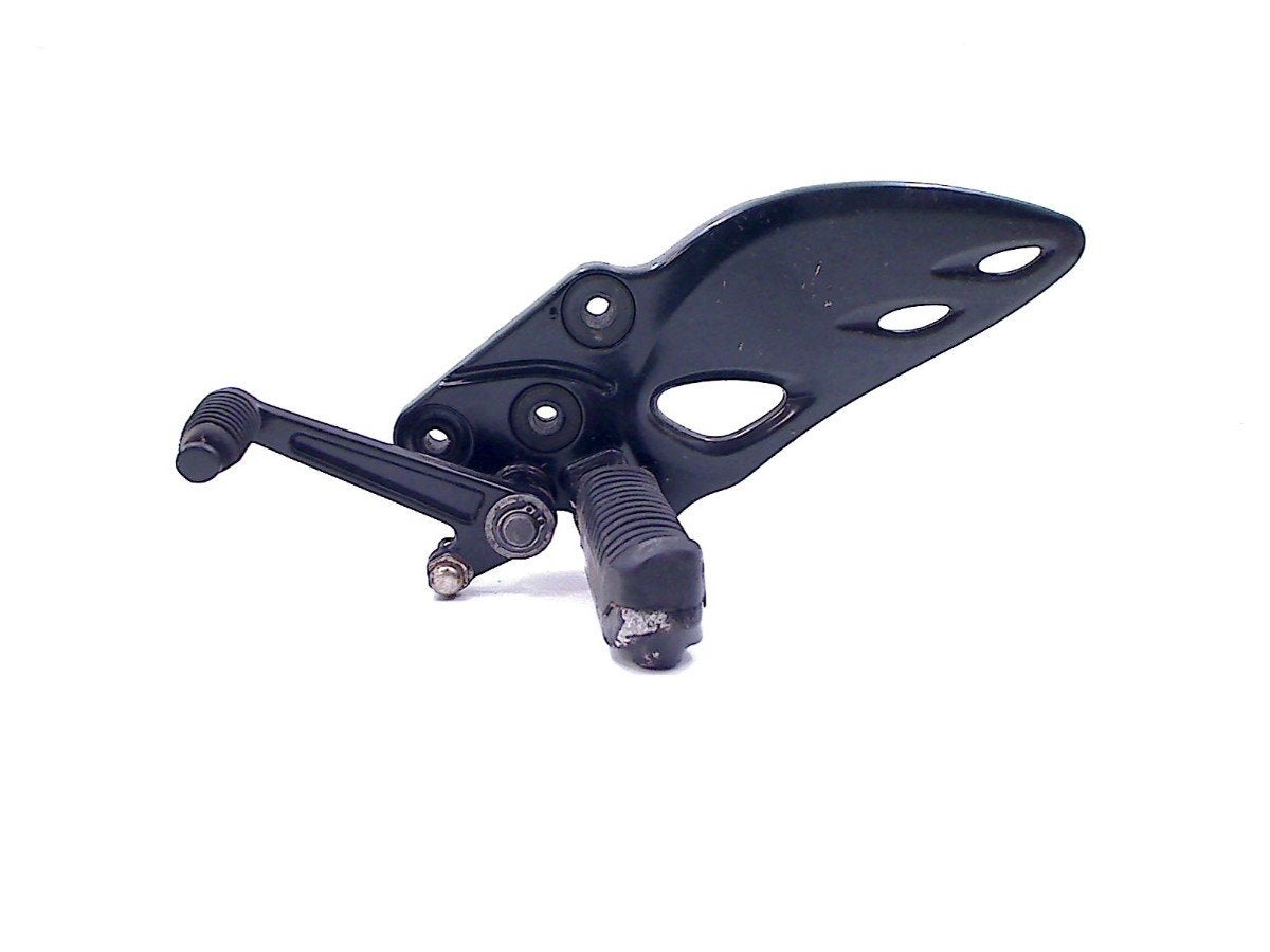 SCHETSPLAAT LINKS VOOR Suzuki, Dhr. S. di Majo, Gebruikt, Info@cama-motorparts.nl, P.J. Troelstraweg 8 8
3144 CX  MAASSLUIS, NL