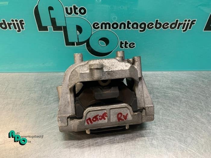 Support moteur d'un Volkswagen Golf (Golf 09-), Volkswagen, -, 3 mois de garantie, Utilisé