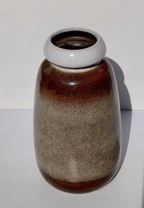 klassieke keramieken vaas, Huis en Inrichting, Woonaccessoires | Vazen, Ophalen, Bruin, 27 cm, Zo goed als nieuw