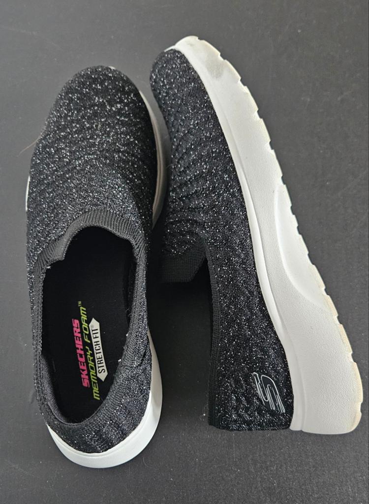 Dames Skechers maat 38/39, Ophalen