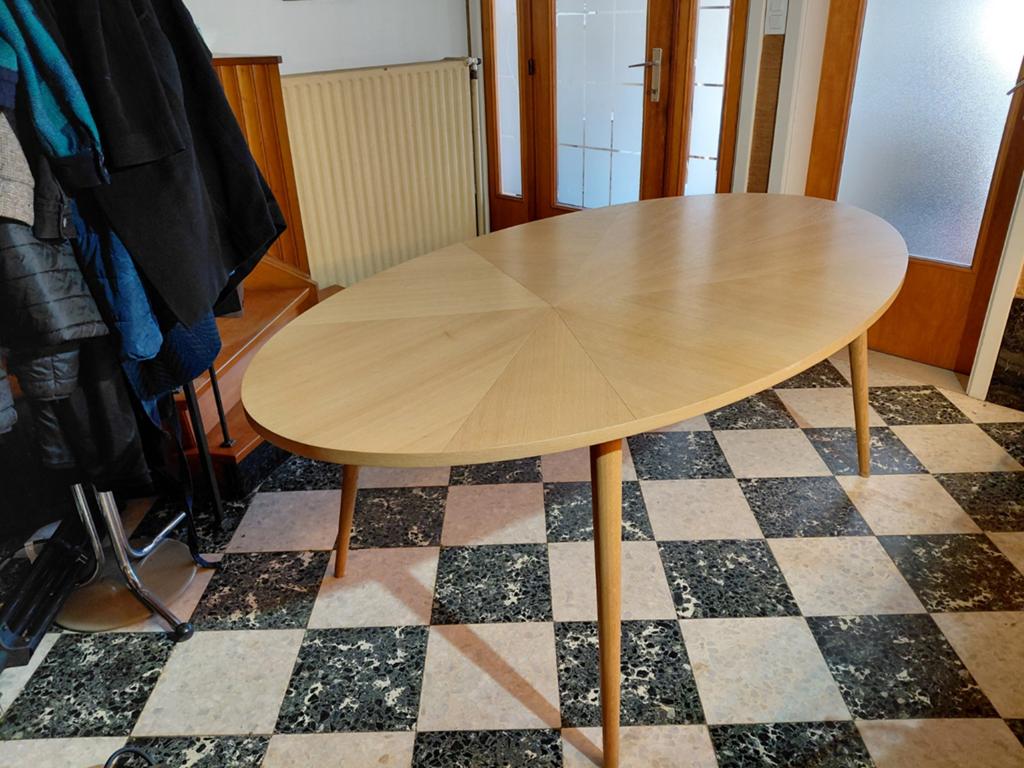 Houten ovalen tafel, Ophalen, Scandinavisch design, 100 tot 150 cm, Eikenhout