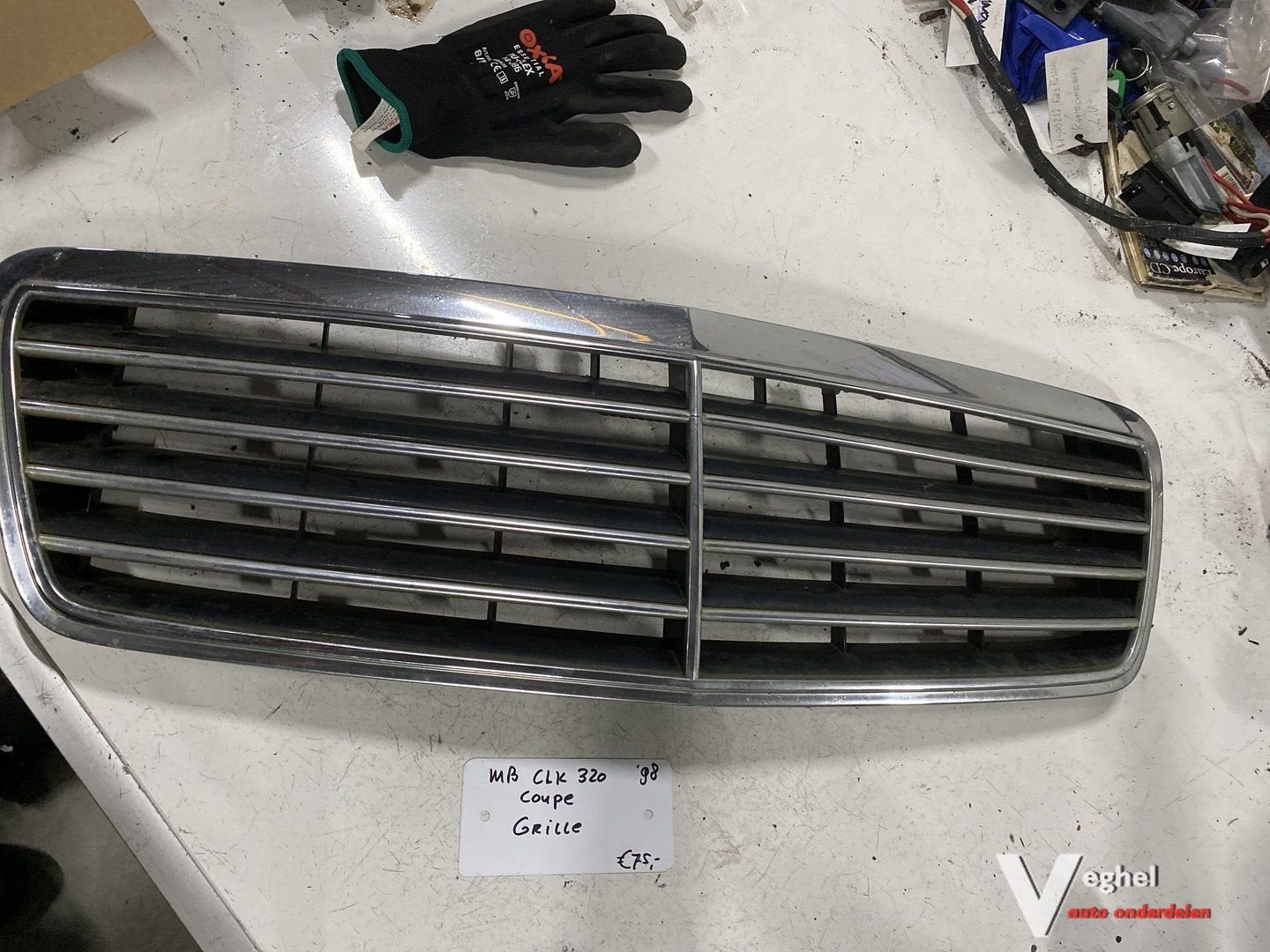 Mercedes CLK 320 coupe 1998  Grille, Gebruikt, -, -, Ophalen of Verzenden