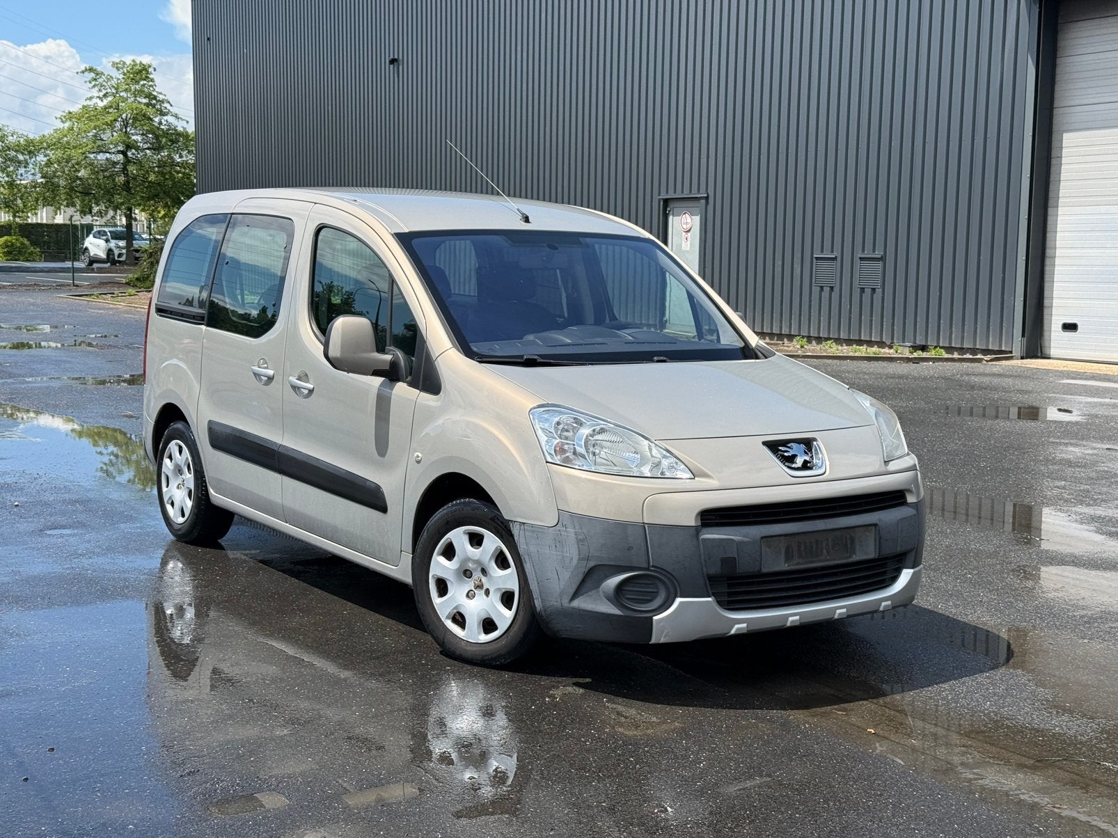 Peugeot Partner 1.6 HDi 2009 262.000 km 5pl. Airco Manueel, Auto's, Elektrische ramen, Bedrijf, 1560 cc, Euro 4