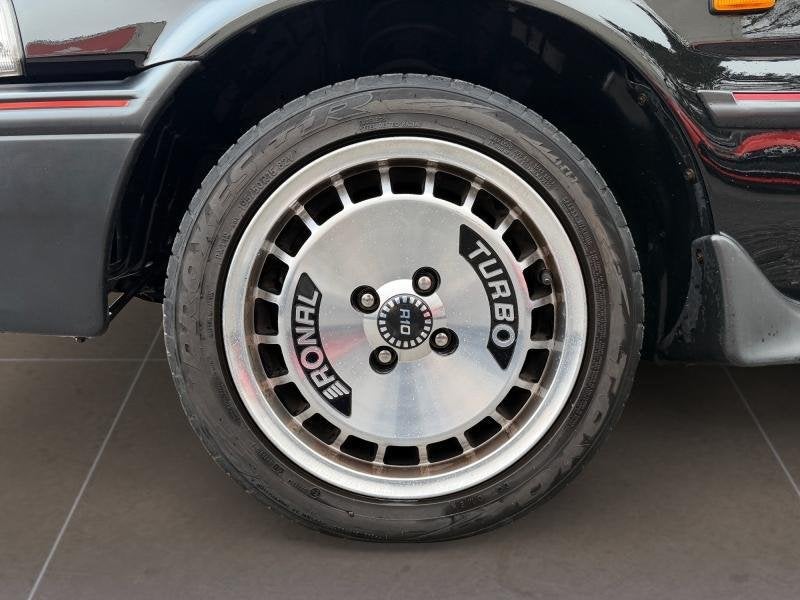 Toyota Corolla 1.6 GTI, Auto's, Toyota, https://public.car-pass.be/vhr/919f0103-e6fd-42c0-8fc0-52746e37e137, 170 g/km, Zwart, USB