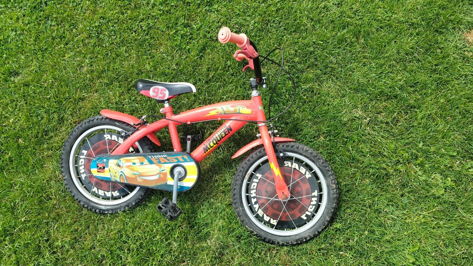 Fiets 16 inch cars, Fietsen en Brommers, Fietsen | Kinderfietsjes, Ophalen