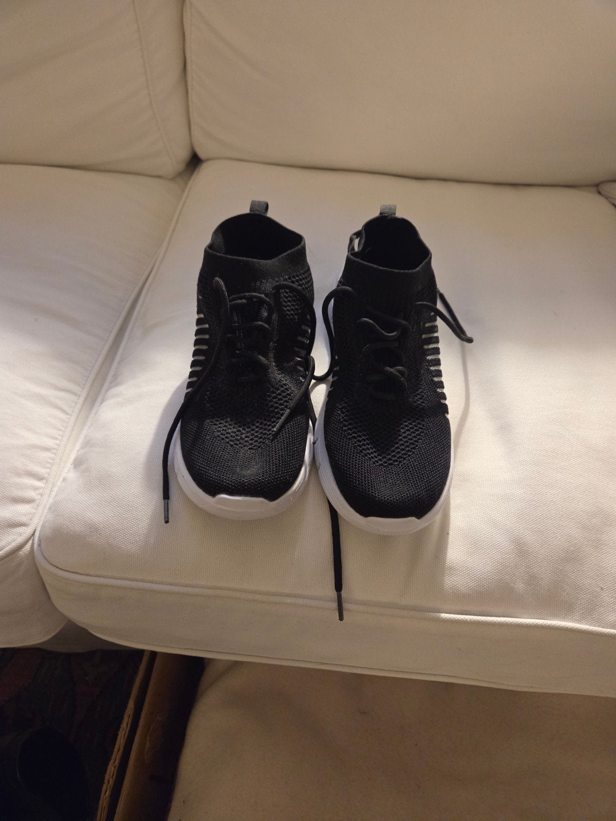 chaussures confortables de sport taille unique, Sports & Fitness, Enlèvement, Neuf, Chaussures