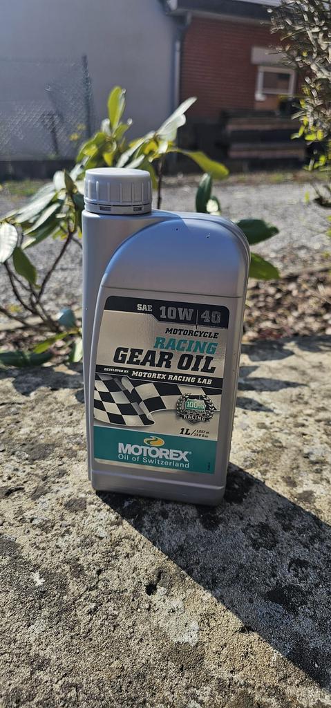 Huile racing oil, Enlèvement