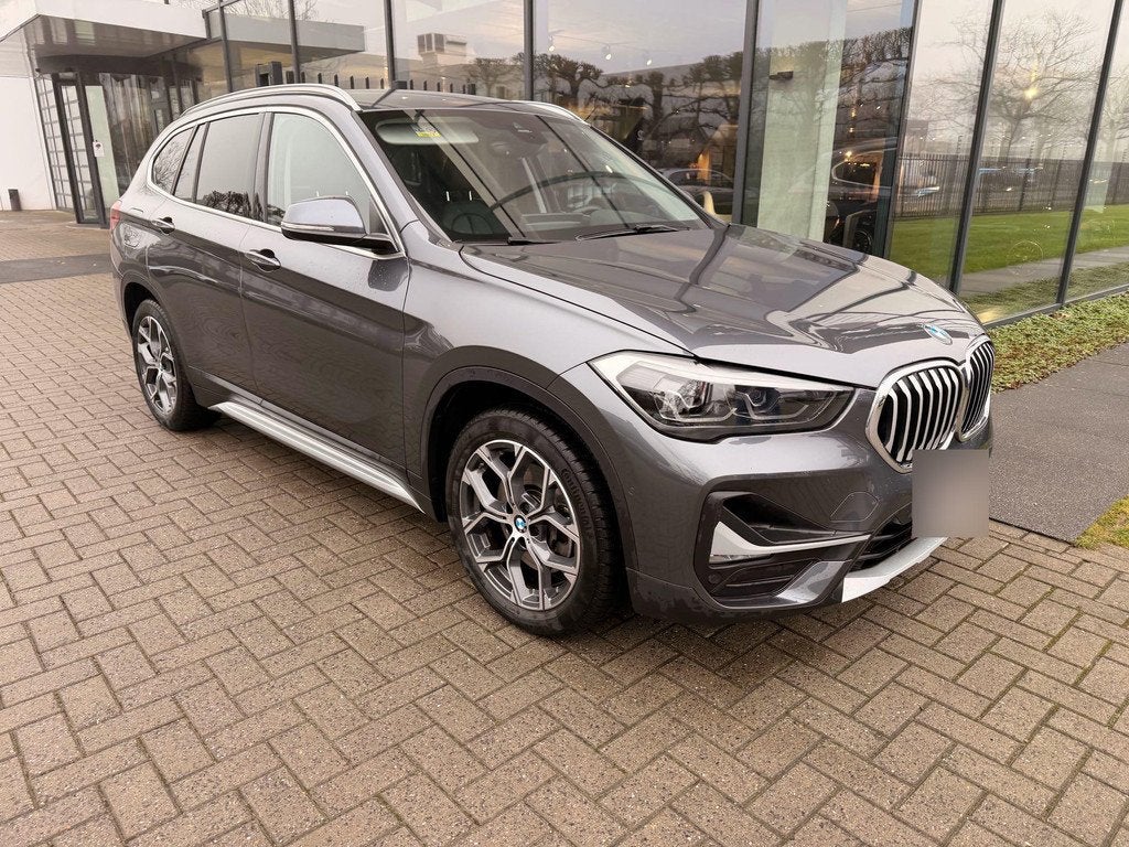 BMW X1 xDrive25e (162 kW) LEDER | AMBIENT LIGHTNING | ZETELV, Auto's, Stof, Gebruikt, 1820 kg, https://public.car-pass.be/vhr/a8037fc1-9c1b-4223-8a81-846939f80817