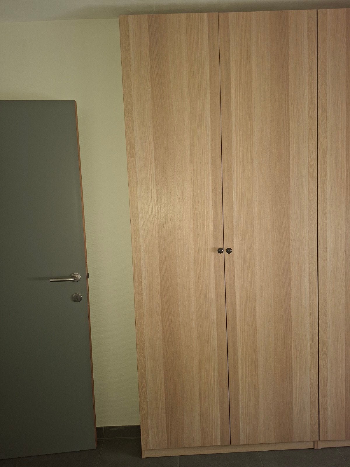 Ikea kast, Enlèvement