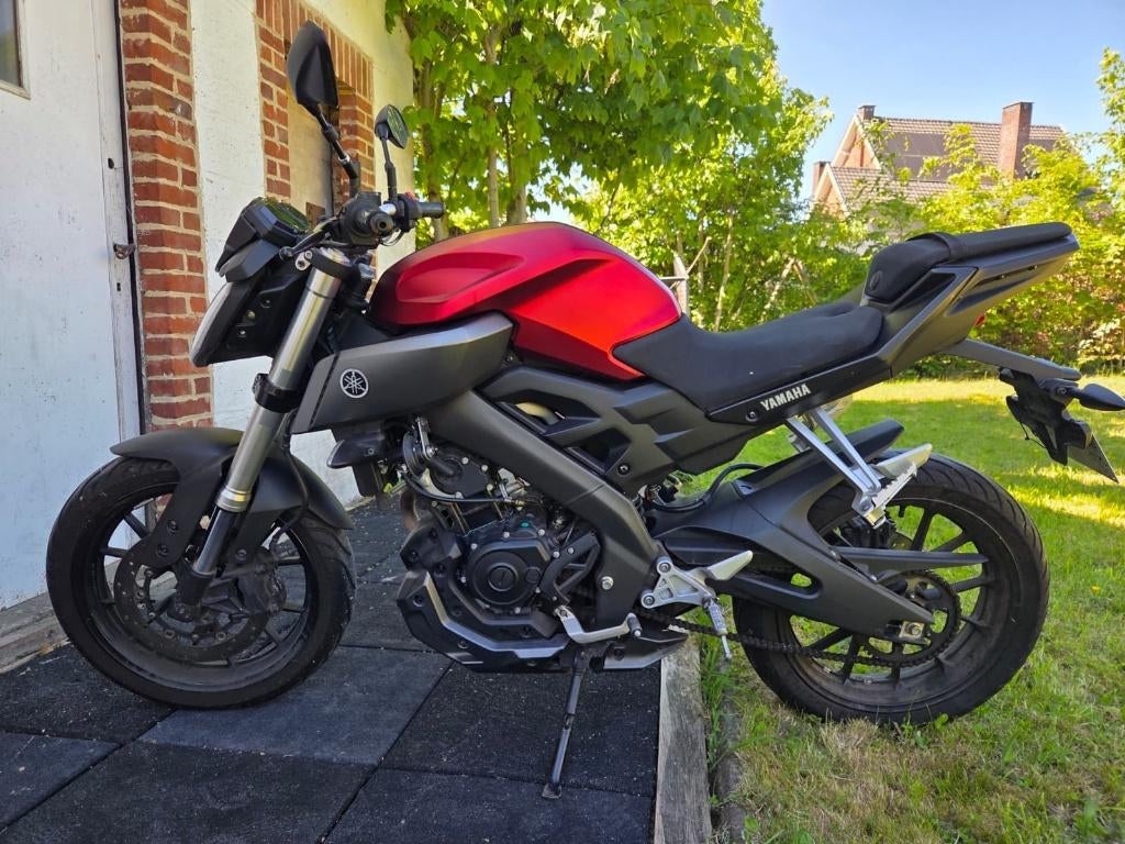 Moto Yamaha Mt-125 Rouge-Noir, Tourisme, Occasion, Permis Moto A1 minimum, Particulier