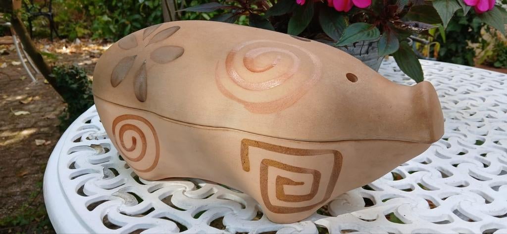 Cochon en poterie de Niderviller, Enlèvement
