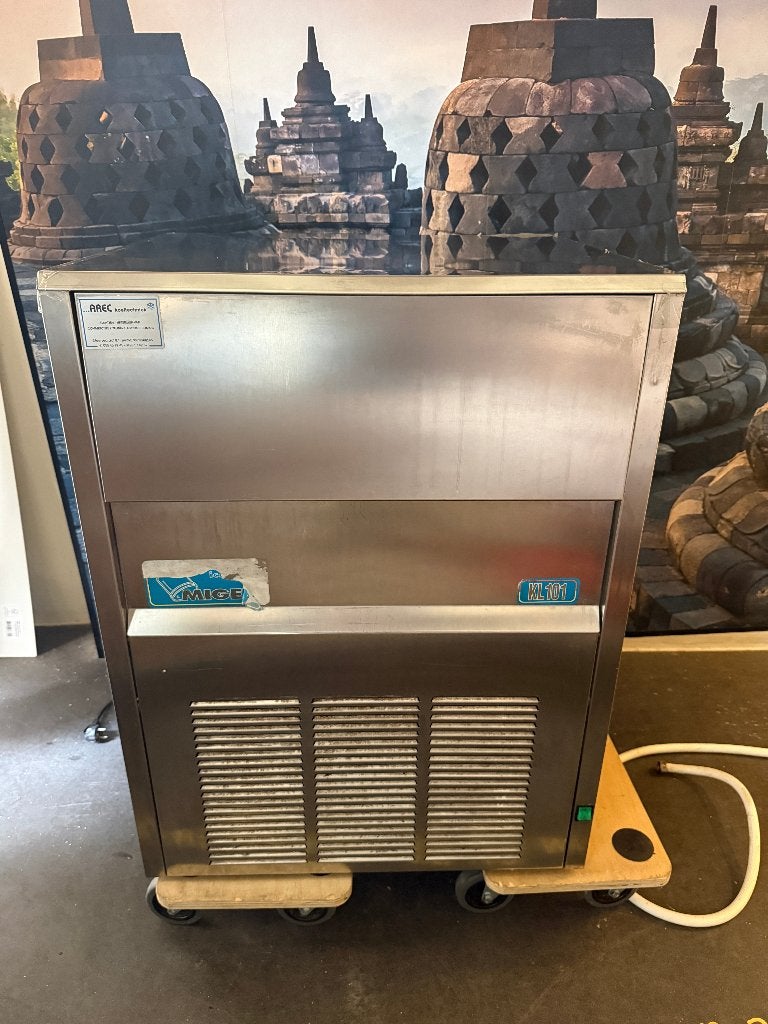 KL101 Professionele IJsblokmachine – 100 kg/24u, Elektronische apparatuur, Ophalen, Gebruikt, Zelfvriezend