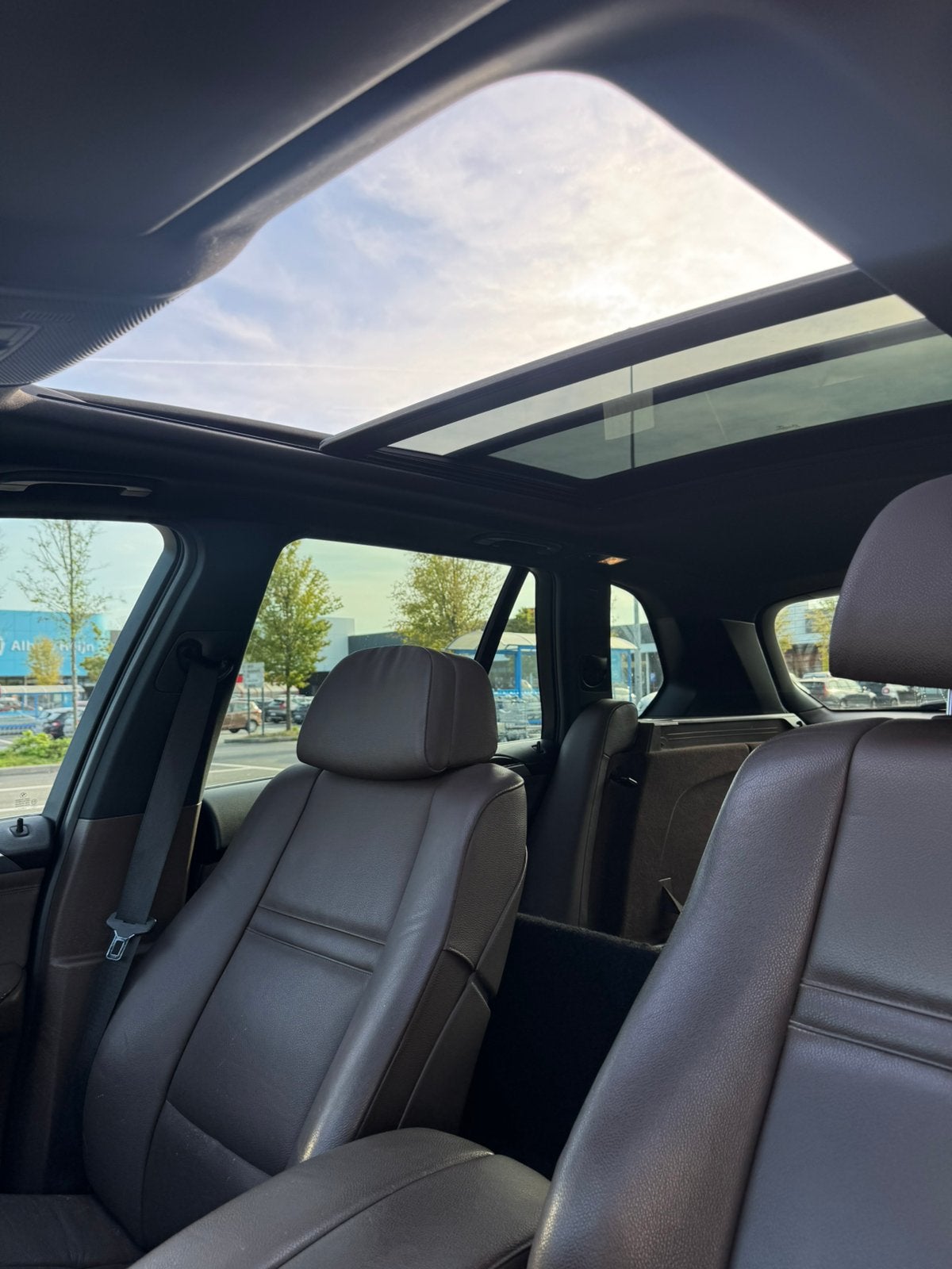 LICHTE VRACHT BMW X5 3.0 xDrive – FULL OPTION M-PACK, Auto's, Automaat, Euro 5, X5, Zwart