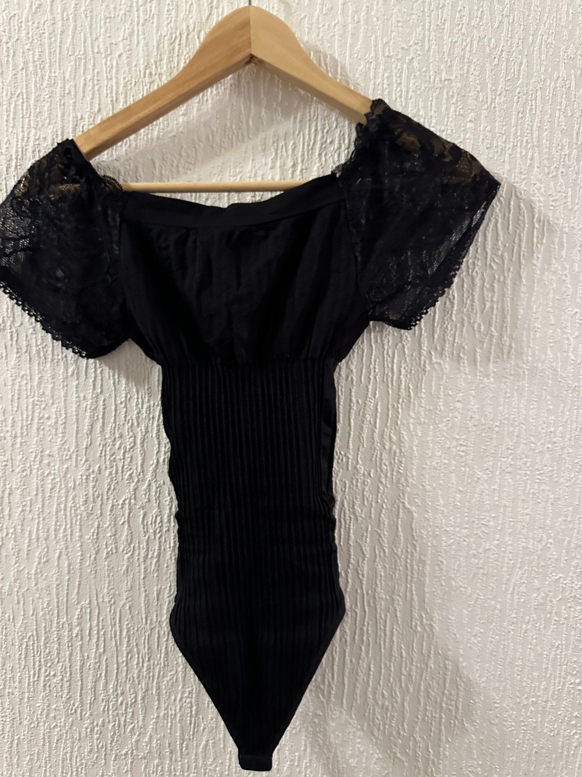 Body noir gainant (neuf), Enlèvement, Noir, Body ou Corset
