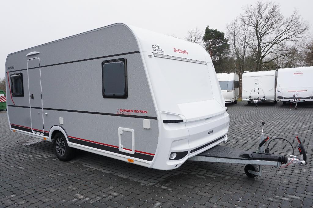 Nieuwe 4pers.Dethleffs met dakairco, rondzit, frans bed, Rondzit, Koelkast, Frans bed, Bedrijf