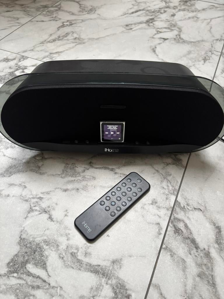Ihome + ipod nano zeer goede staat, Audio, Tv en Foto, Luidsprekerboxen, Ophalen, Zo goed als nieuw