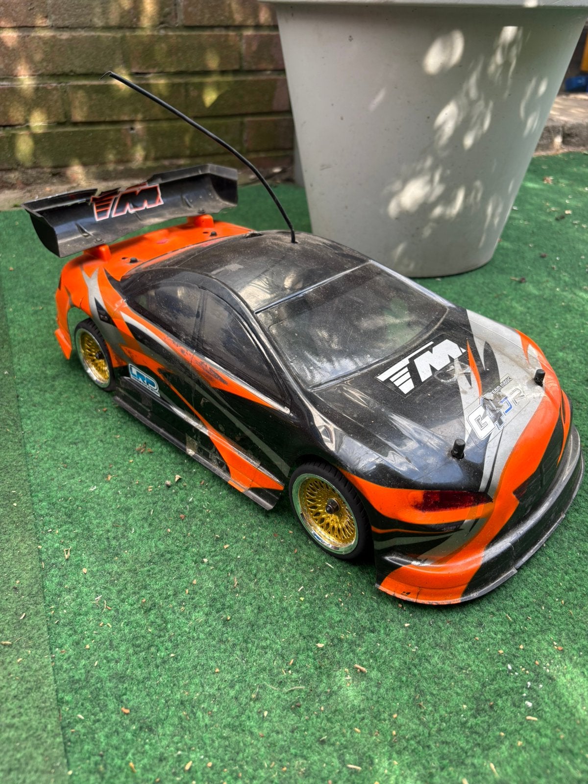 Rc auto 1:10 nitro, Hobby & Loisirs créatifs, Modélisme | Radiocommandé & Téléguidé | Voitures, Utilisé, Nitro, Enlèvement