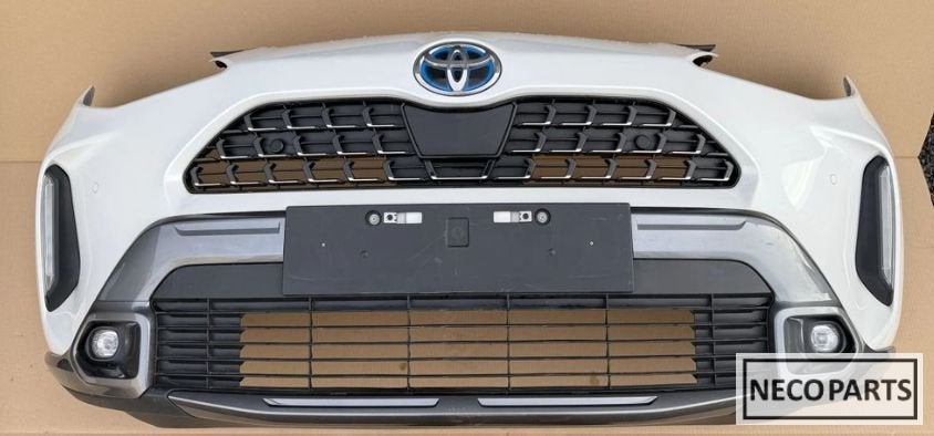TOYOTA YARIS CROSS VOORBUMPER BUMPER COMPLEET ORIGINEEL!!!, -, Toyota, Utilisé, -