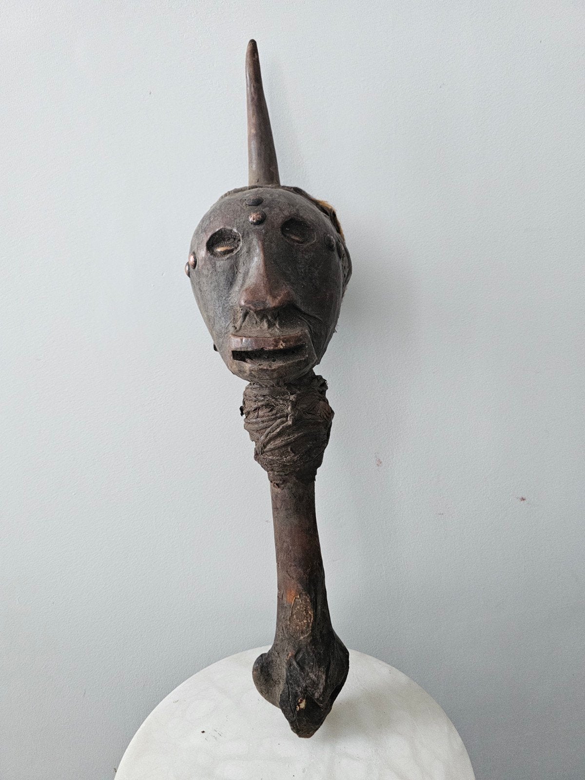 Songye reliekschrijn uit Congo. 67cm, Hout, Bruin, Afrika, Handgemaakt