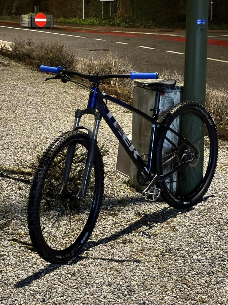 Trek marlin 6 29”, Fietsen en Brommers, Ophalen, Gebruikt, Hardtail, Heren