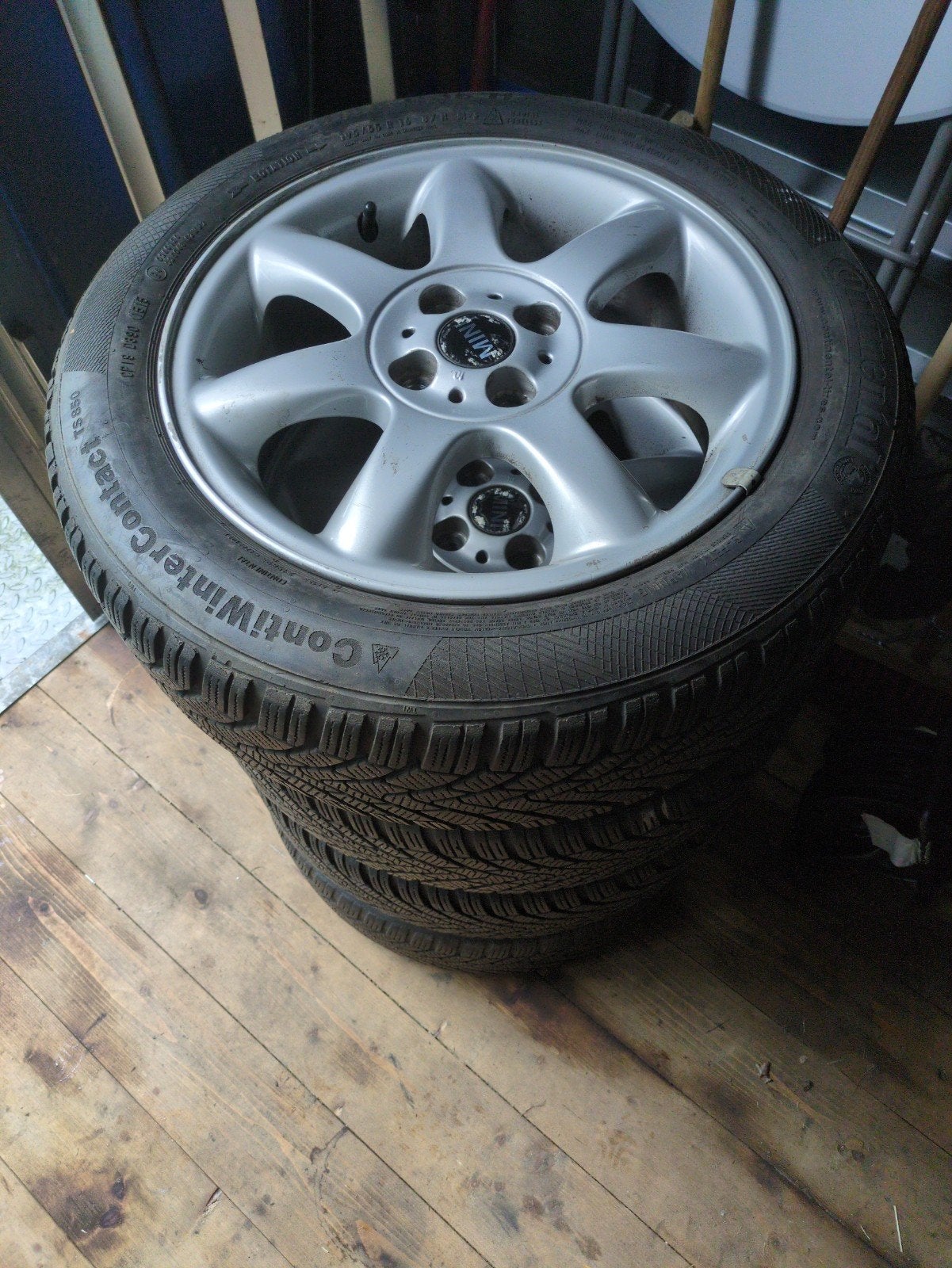 4x mini cooper velgen 4X100 winterband conti 195 55 R16, Autos : Pièces & Accessoires, Pneus & Jantes, Pneus hiver, 16 pouces