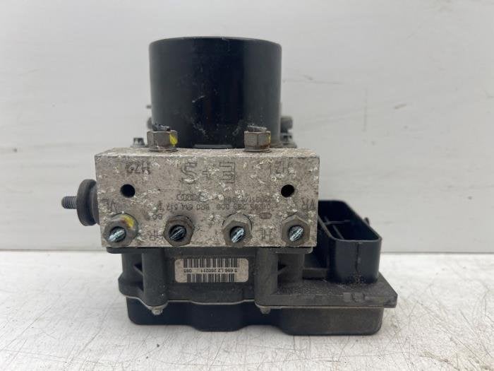 ABS Pomp van een Skoda Fabia, Gebruikt, -, -, Ophalen of Verzenden