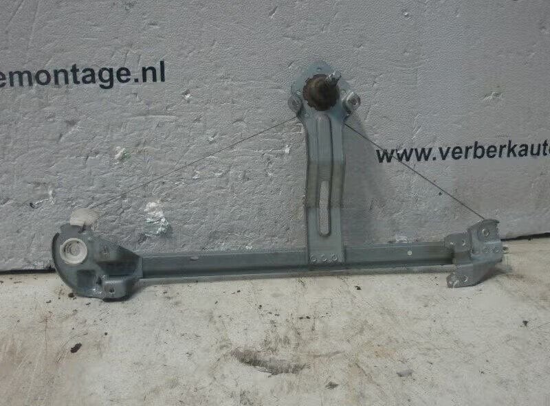 RAAMMECHANIEK HAND RECHTS ACHTER Meriva (A) (93367905-RH), Bahnhofsplatz 65423 Rüsselsheim am Main, DE, Enlèvement ou Envoi, Opel