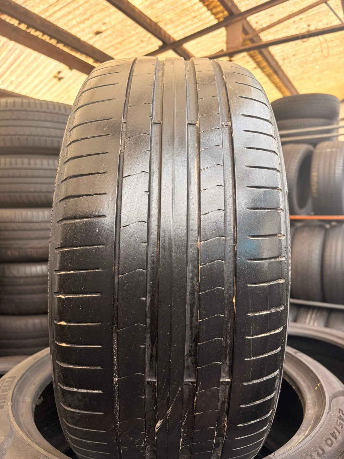 245 40r19 pirelli avec montage et équilibrage, Enlèvement, Utilisé