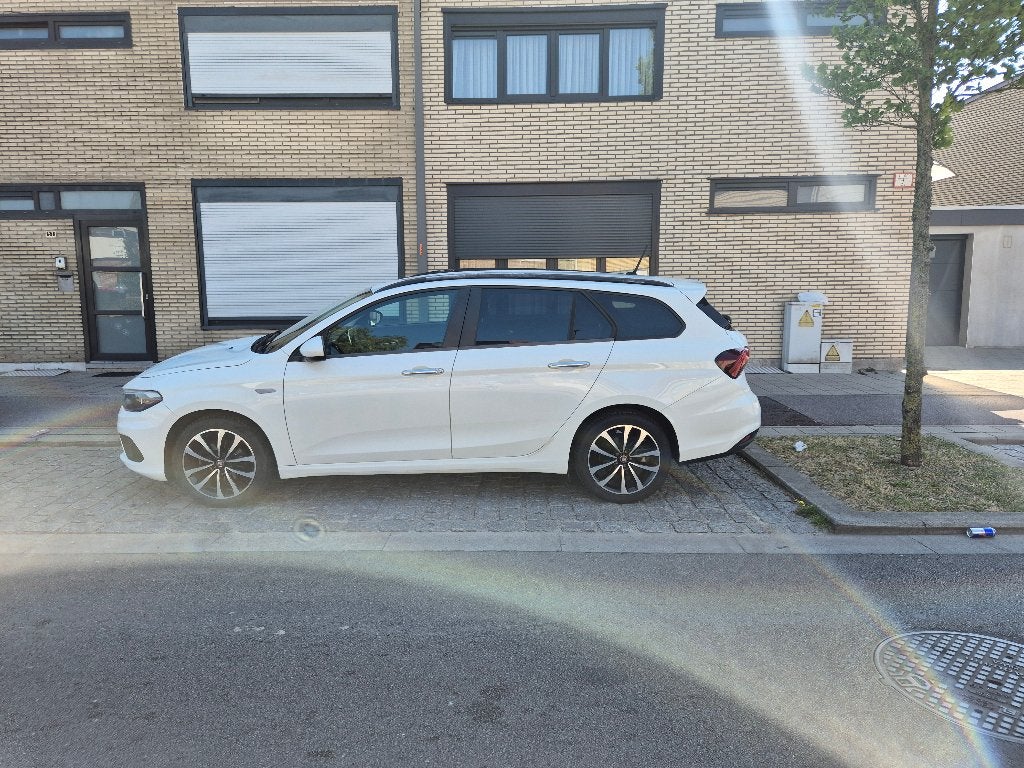 Fiat Tipo sw 1.4jet(2020), Auto's, Fiat, Particulier, Tipo, ABS, Achteruitrijcamera, Airconditioning, Apple Carplay, Centrale vergrendeling
