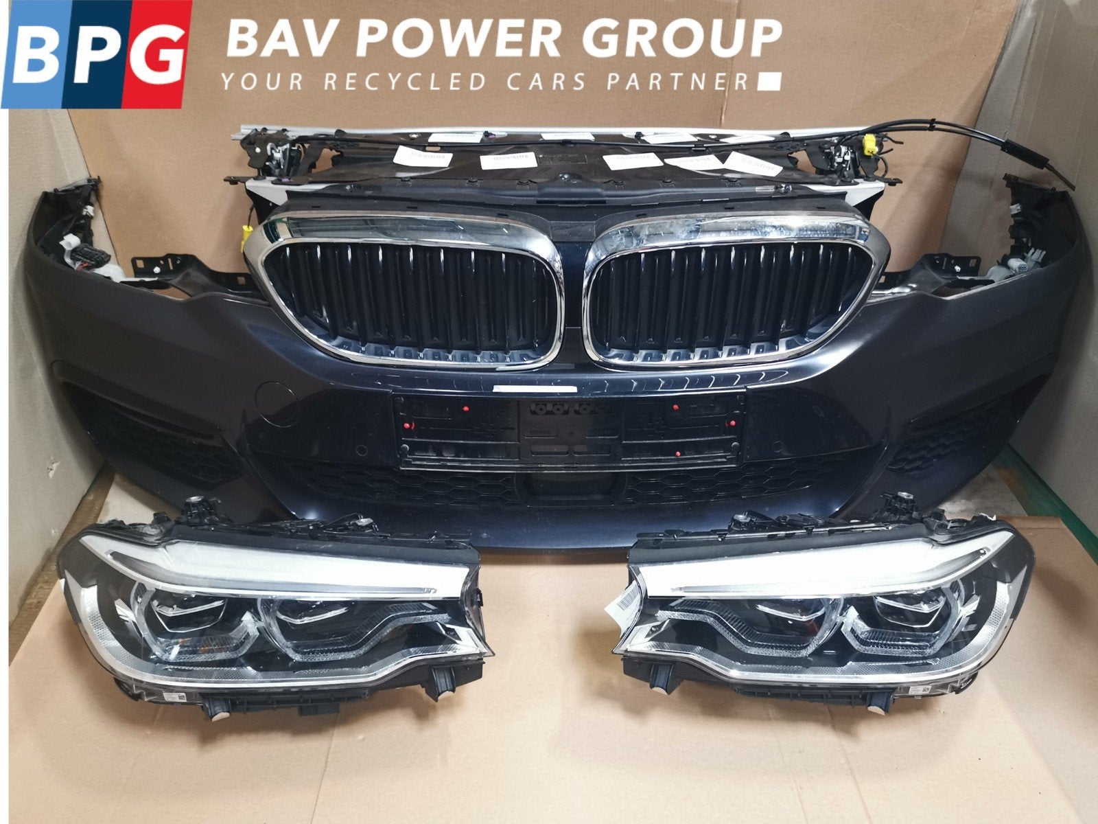PHARE ENSEMBLE LED ADAPTIVE BMW 5 serie (G30), Autos : Pièces & Accessoires, Utilisé, BMW, Petuelring 130
80809  München, DE, Bayerische Motoren Werke AG