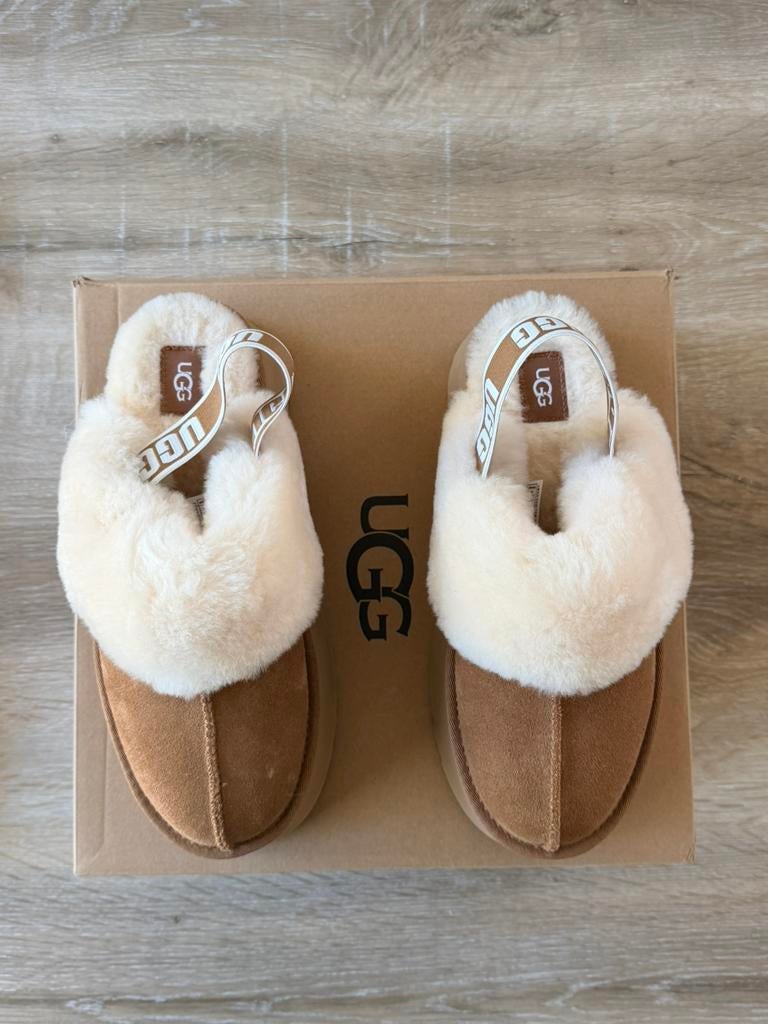 UGG Kunkette neuve taille 39, Kleding | Dames, Schoenen, Ophalen, Bruin, Overige typen, Nieuw