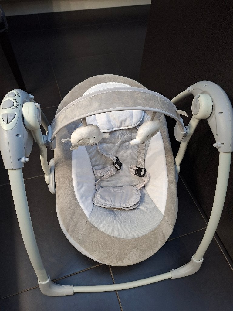 babyschommel b dolphy, Enfants & Bébés, Autres marques, Avec ceinture(s), Comme neuf, Enlèvement
