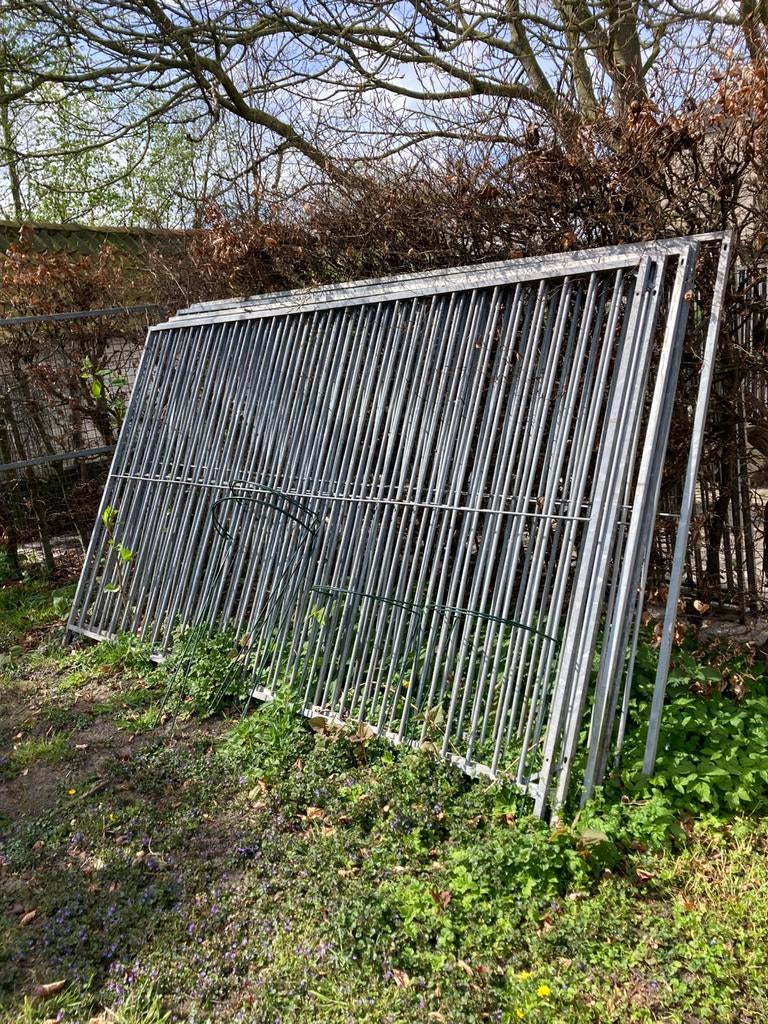 1 Hondenren gegalvaniseerd *** 29,5 lopende meters., Dieren en Toebehoren, Ophalen, Zo goed als nieuw