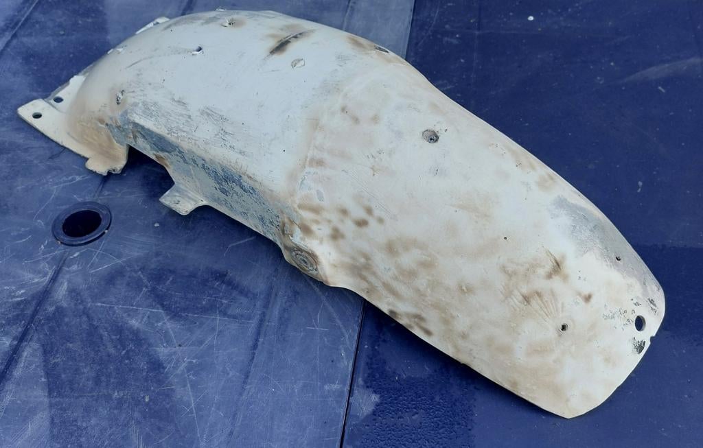 Achterspatbord Suzuki DR 400 S 1980 tot 1985, Motoren, Onderdelen | Suzuki, Gebruikt, Ophalen of Verzenden