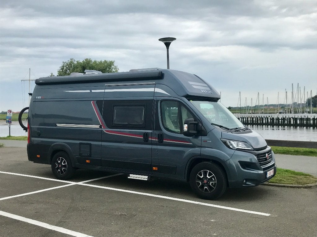 RAPIDO V65XL kampeerbus, Buscamper of Camperbus, Buitenlamp, Fiat, Serrures de sécurité