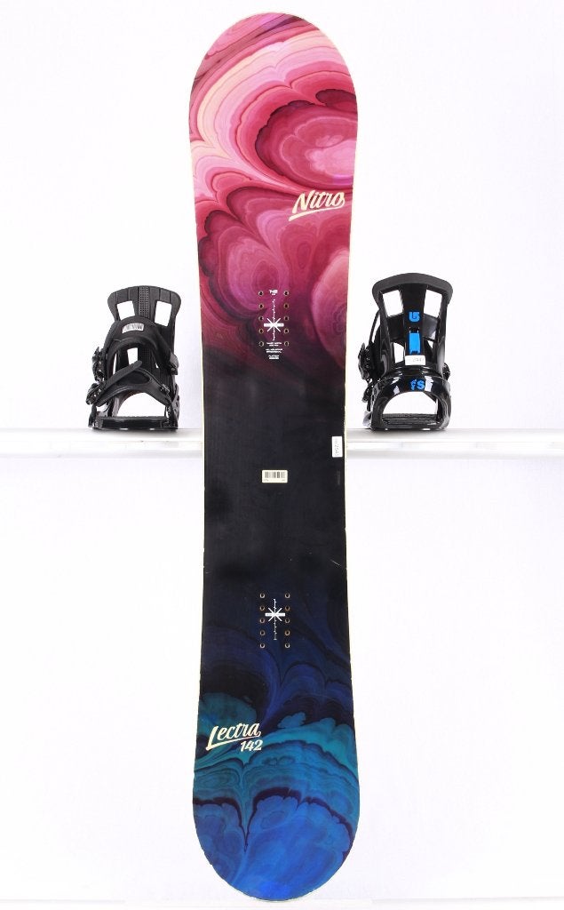 146 cm dames snowboard NITRO LECTRA, Power core, Flatout, Sport en Fitness, Verzenden, Gebruikt, Board